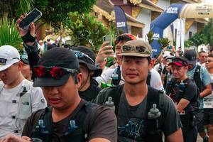 BIB: 
                            <button type="button" onclick="openModal(26906974)" class="btn btn-primary btn-sm float-right btn-popup" data-toggle="modal" data-target=".modal-high-quality">
                        <i class="fas fa-shopping-cart"></i> Add to Cart
                    </button>
                                            <button type="button" onclick="isThisMe(26906974, true)" class="btn btn-success btn-sm float-right btn-popup btn-isme hidden" data-toggle="tooltip" data-placement="bottom" title="นี่คือรูปของคุณใช่ไหม คลิกที่นี่เพื่อเอาเข้าอัลบั้ม">
                        <i class="fas fa-plus"></i> Add to album
                    </button>
                    <button type="button" onclick="isThisMe(26906974, false)" class="btn btn-warning btn-sm float-right btn-popup btn-isnotme hidden">
                        <i class="fas fa-ban"></i> Remove from album
                    </button>